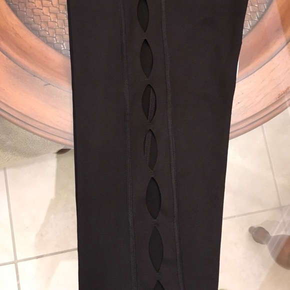 ❤️Knockout By Victoria Sport Tight ❤️ - Picture 3 of 4